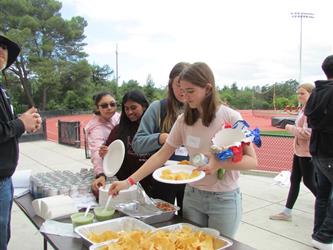 BTA barbecue event welcoming the incoming graduating class of 2022